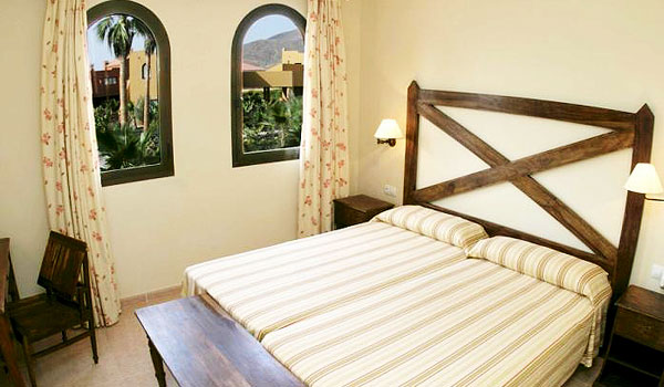 600×350-SE-F-Oasis-papagayo-bed.jpg