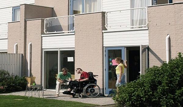 Vele gehandicapten vakanties binnen en buiten de EU | 600×350-renesse-bungalow | Vele gehandicapten vakanties binnen en buiten de EU